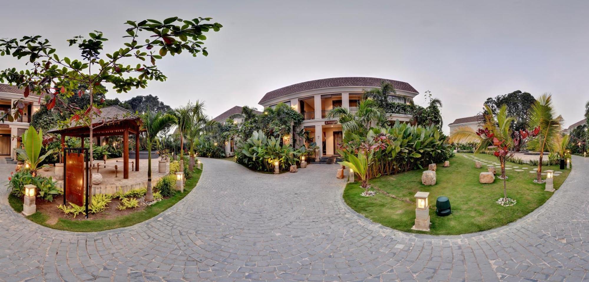 Maira Resort And Convention Centre Raipur  Bagian luar foto