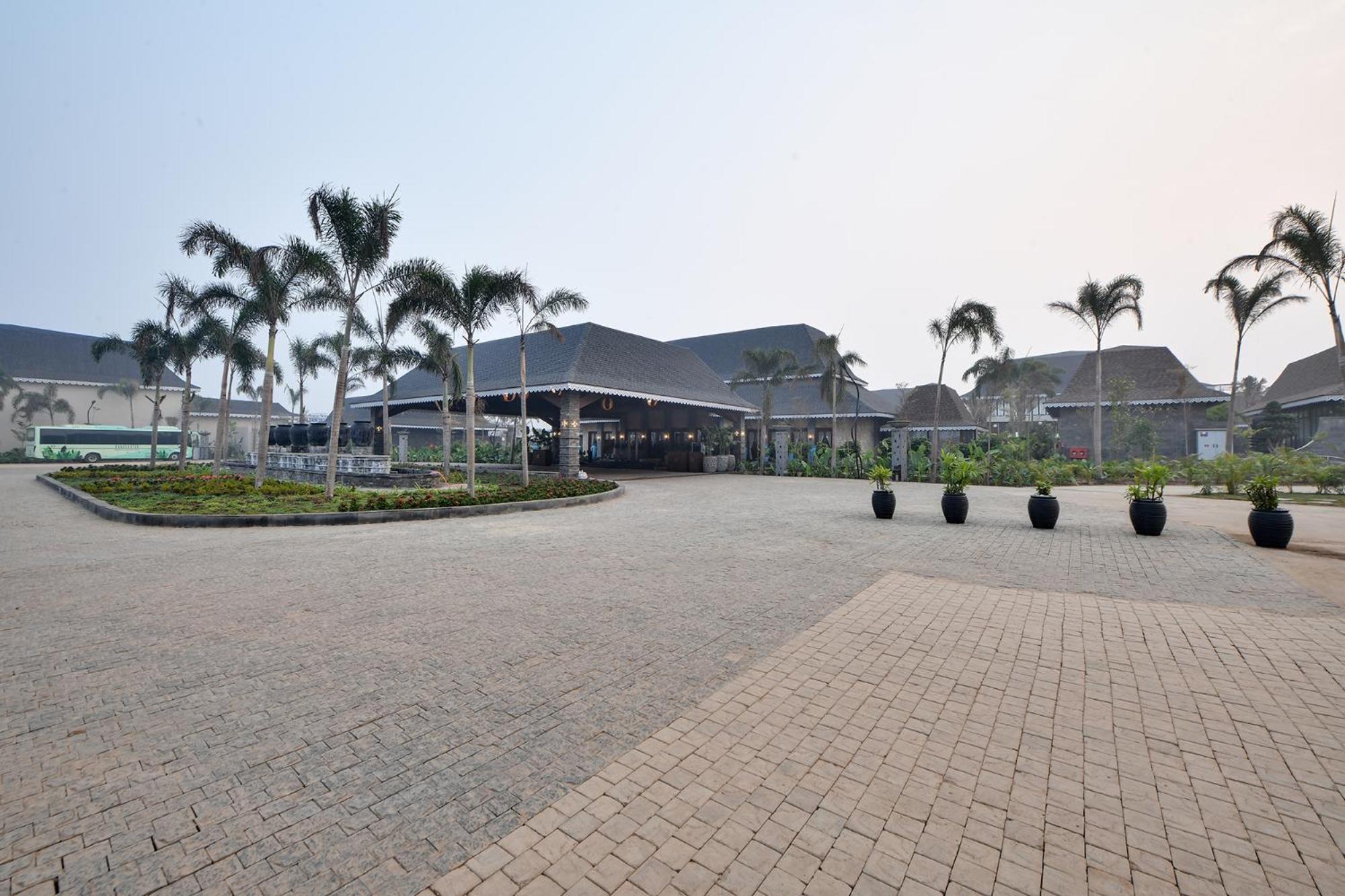 Maira Resort And Convention Centre Raipur  Bagian luar foto