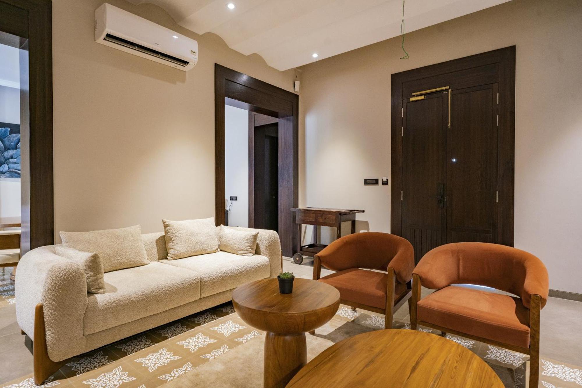 Maira Resort And Convention Centre Raipur  Bagian luar foto